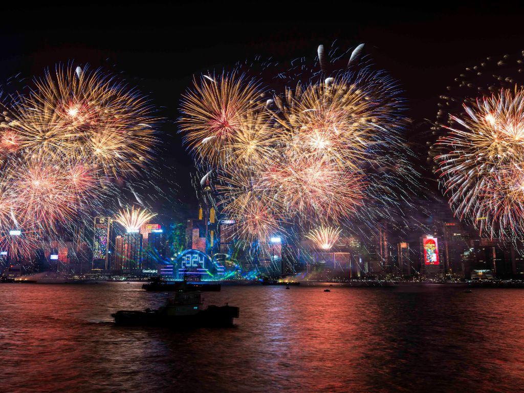 🎇香港の年越しを彩るカウントダウン花火🌃