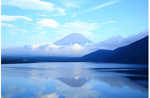本栖湖からの逆さ富士|日本の絶景 JTB 感動の瞬間（とき）