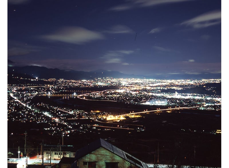 善光寺平に流れるイルミネーションの天の川|日本の絶景 JTB 感動の瞬間