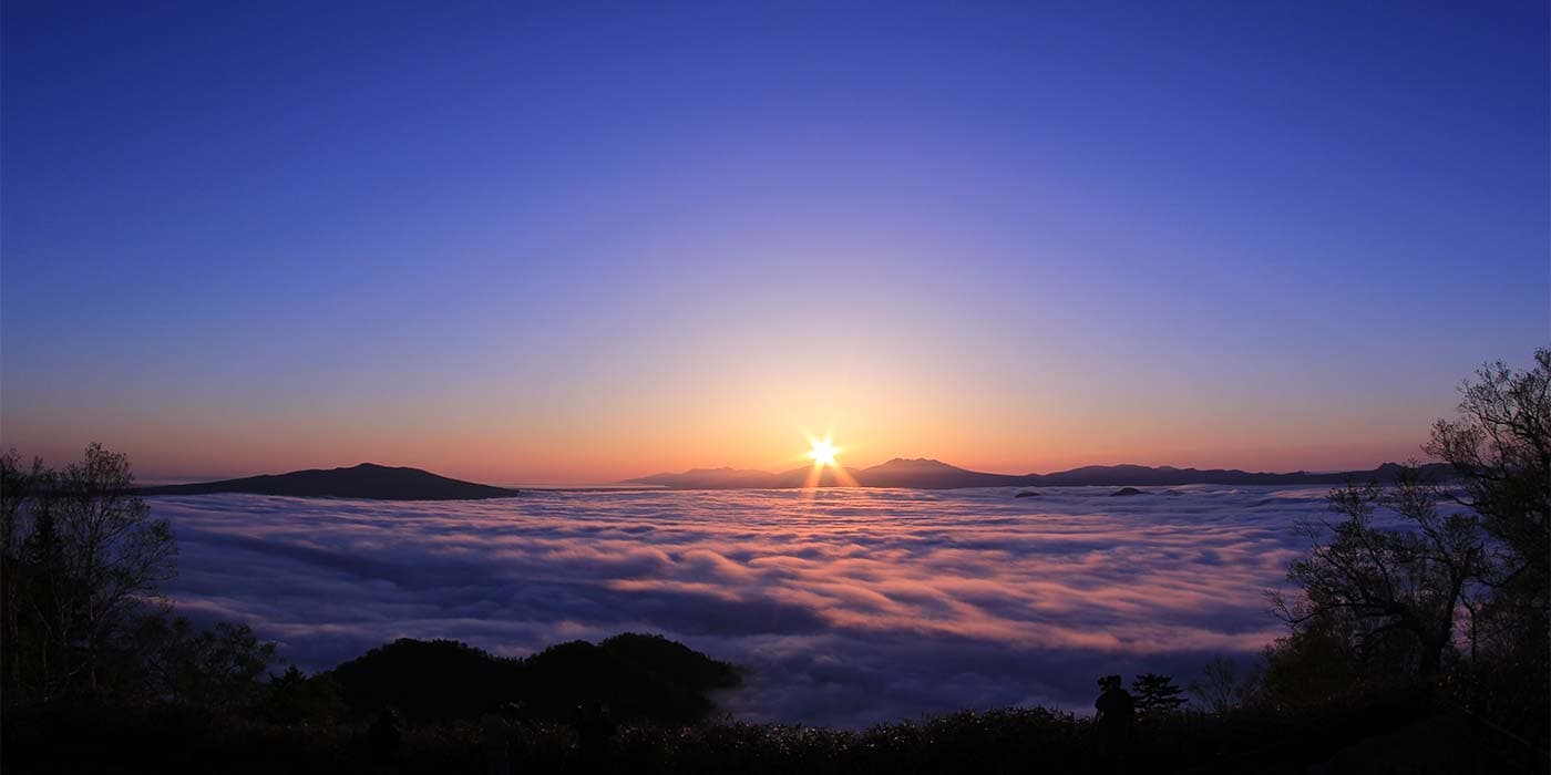 壮大な雲海を一望！ 津別峠展望台|日本の絶景 JTB 感動の瞬間（とき）