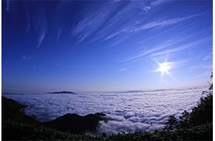 壮大な雲海を一望！ 津別峠展望台|日本の絶景 JTB 感動の瞬間（とき）