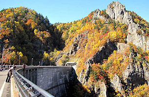 豊平峡ダムの紅葉