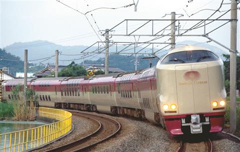 サンライズ出雲（写真提供JR西日本）