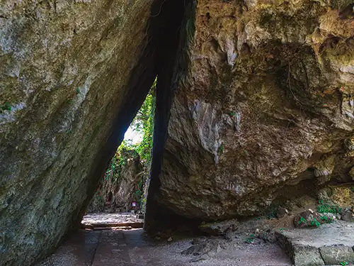 南城市・玉泉洞