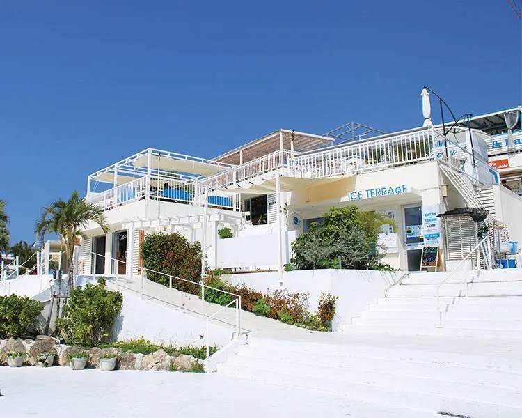 瀬長島ウミカジテラス