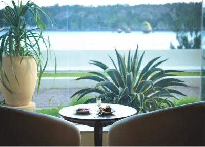 万座毛を一望のラウンジ