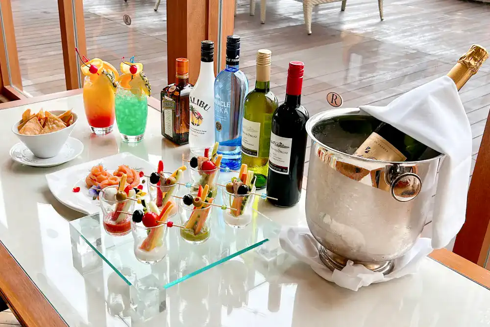 ハッピーアワーではアペリティフをご用意！