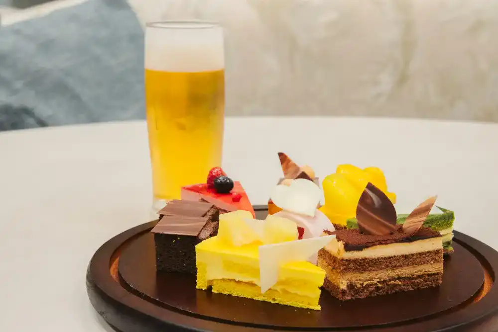 スイーツ・アルコールを常時ご用意！