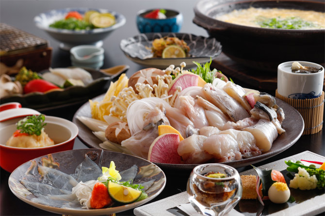 ホテルニューアワジ(夢大地)・(ヴィラ楽園)淡路島3年とらふぐづくし(一例)