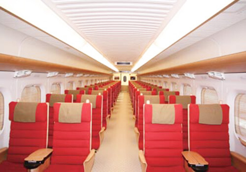 九州新幹線800系「さくら」「つばめ」 普通車指定席 車内（一例） イメージ