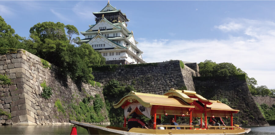 大阪城御座船から見上げる大阪城天守閣