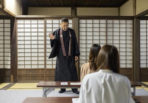 国宝 勝興寺特別写経体験