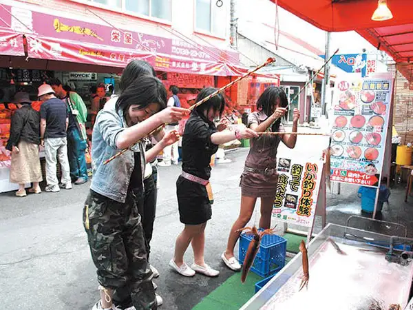 函館朝市　栄屋