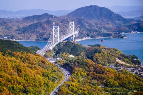 白滝山展望台から見る因島大橋