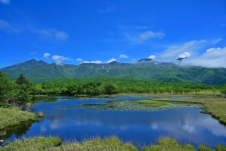 知床五湖と知床連山