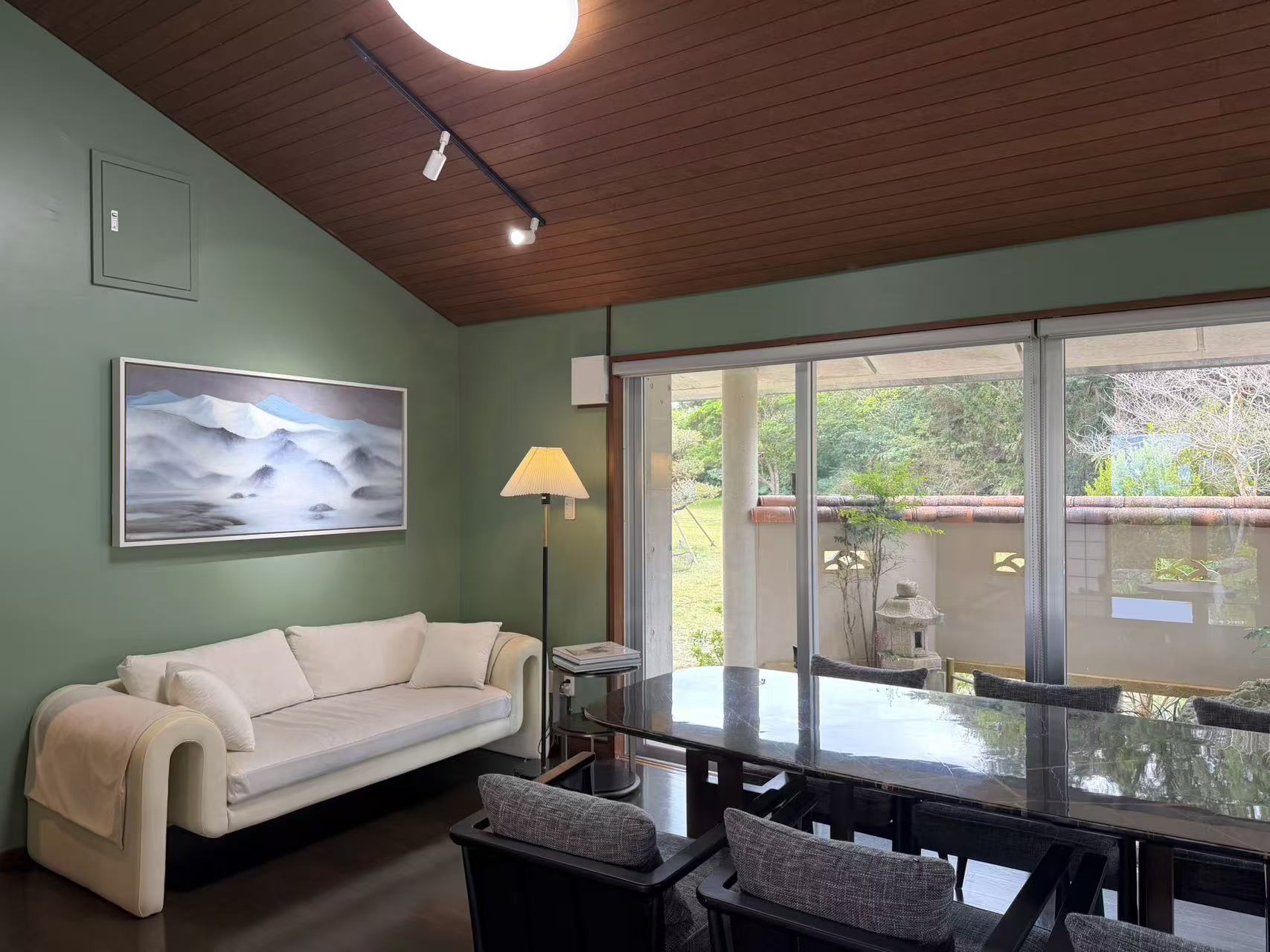 �����p��