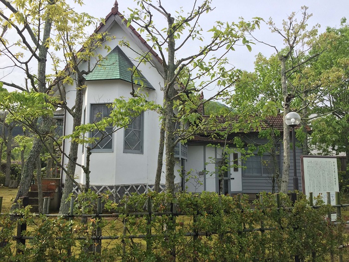 ���񋽓y���p�� ���񐶉ƋL�O�فE���N�R��