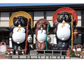 信楽陶苑 たぬき村