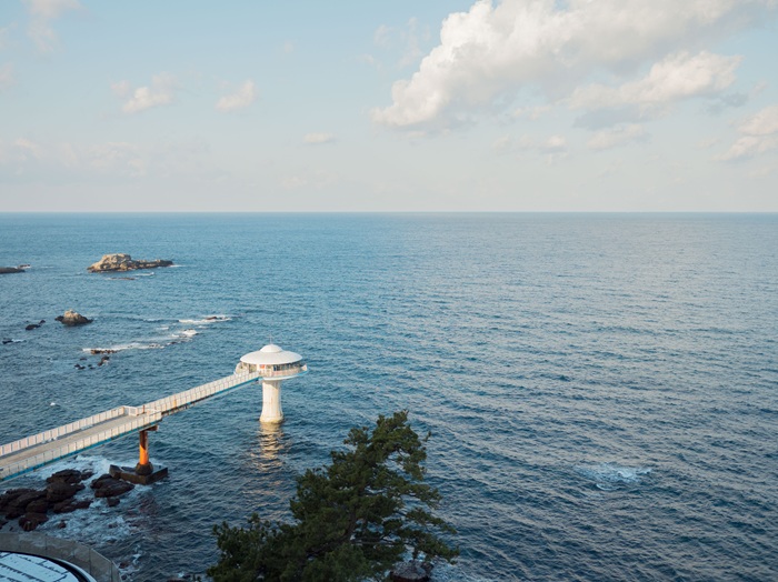 白浜海中展望塔