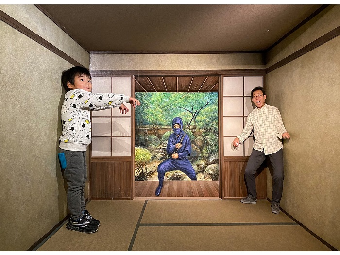 �����g���b�N�A�[�g���{��