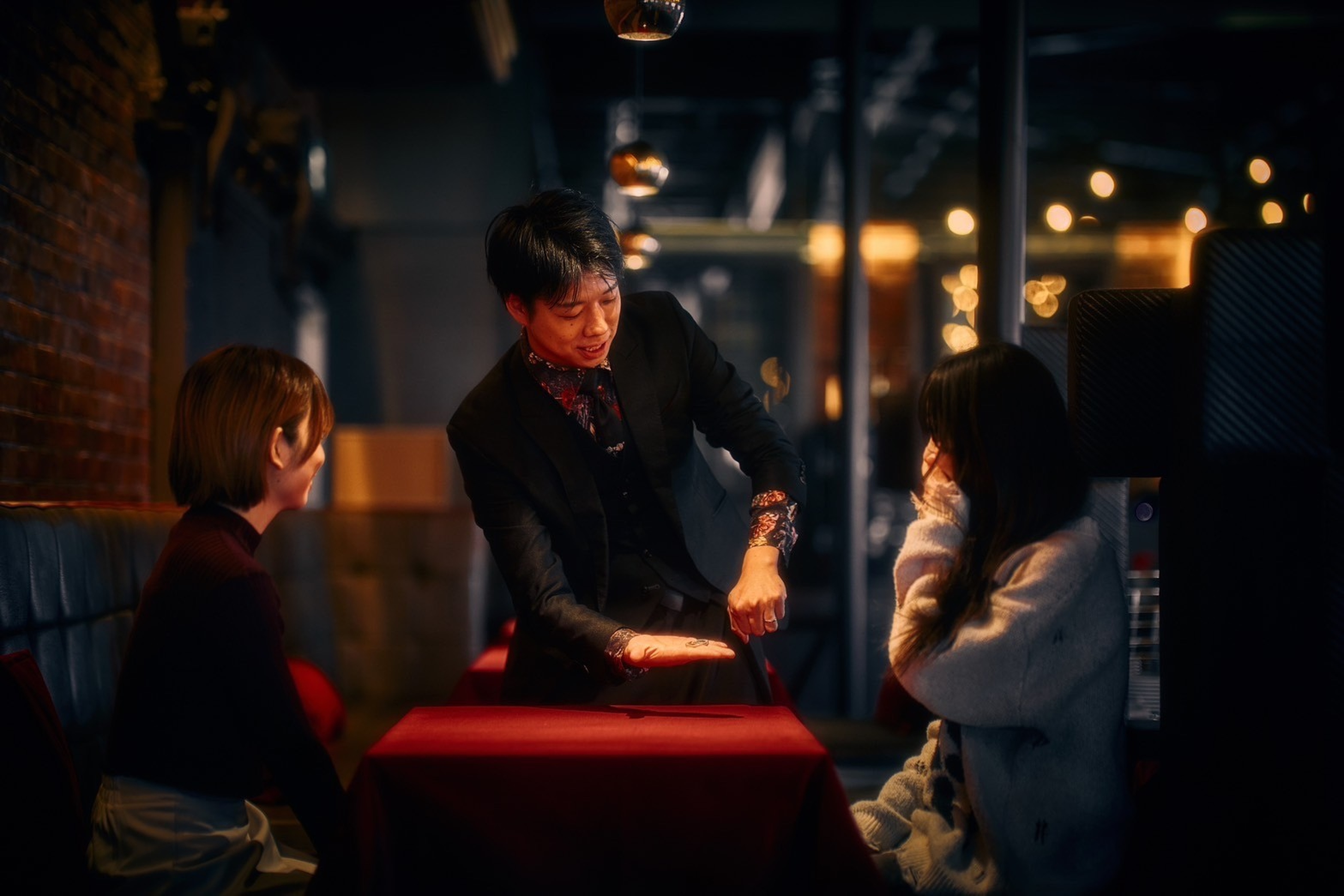 BAR21�bTokyo Magic Show Bar & Cocktails�̃C���[�W