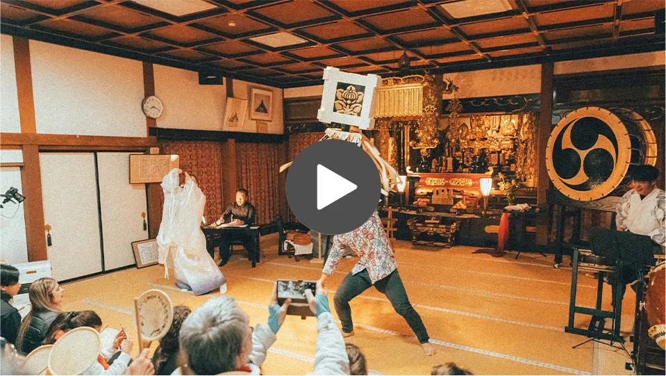 仏教文化を取り入れたパフォーマンス by 遊覧座