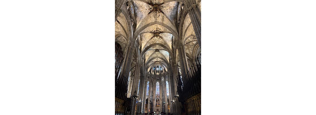 バルセロナ　大聖堂　内部