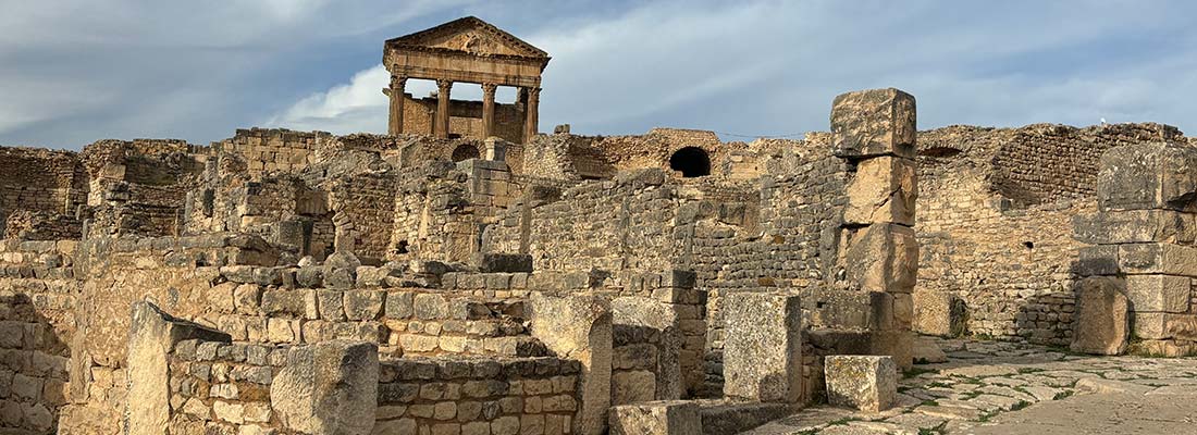 ドゥッガ遺跡全体