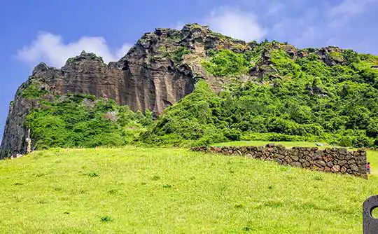 城山日出峰