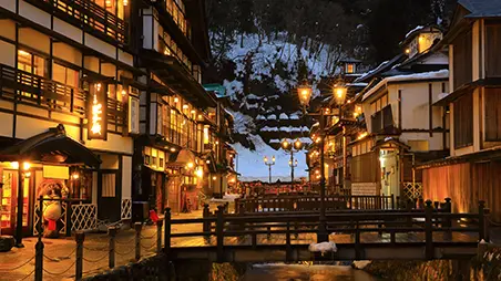 銀山温泉