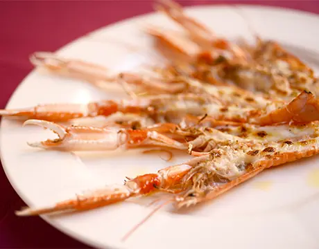 ベネチア名物 手長エビのグリル（調理の一例）