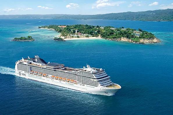 MSCマニフィカ号