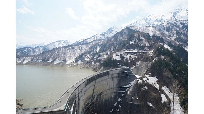 黒部ダム（2025年4月26日撮影）