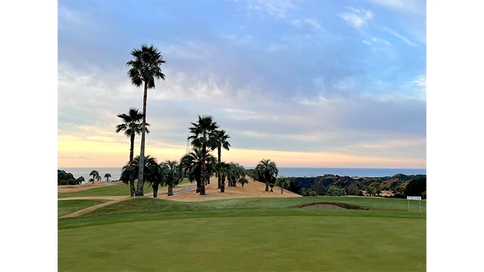 国内にある海が見えるゴルフ場