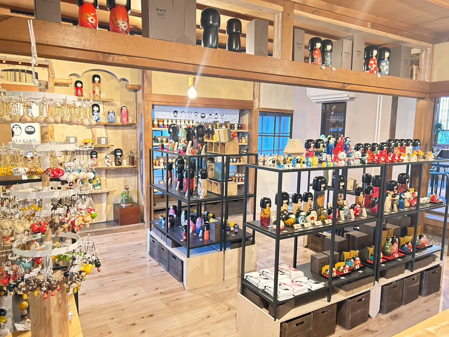 卯三郎こけし　石段店