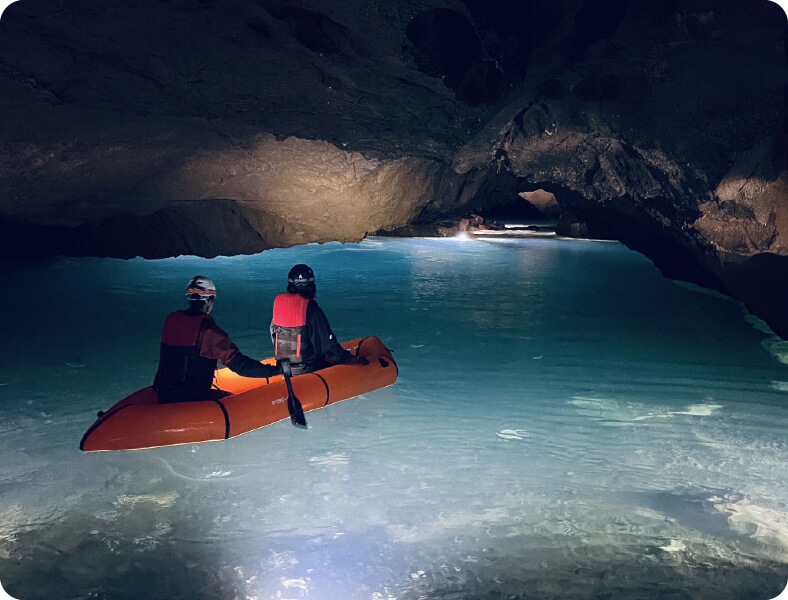 秋芳洞　未公開エリアケイビングツアー　イメージ