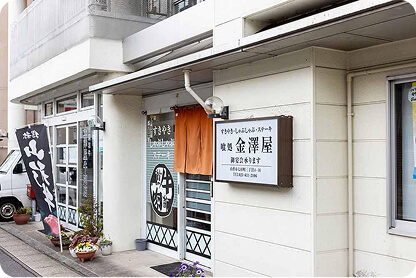 ���V�������X