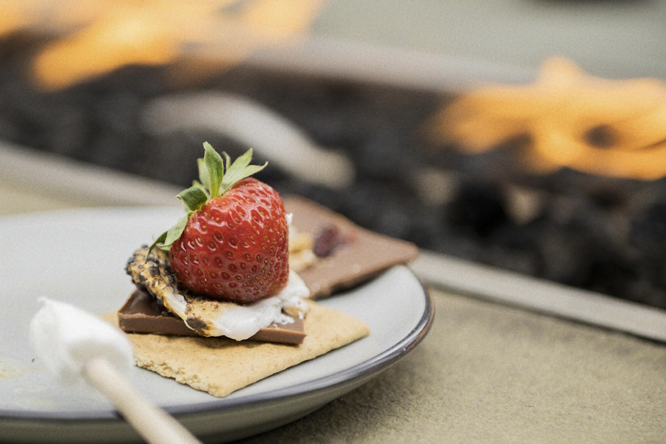 アウトドアスイーツのスモア