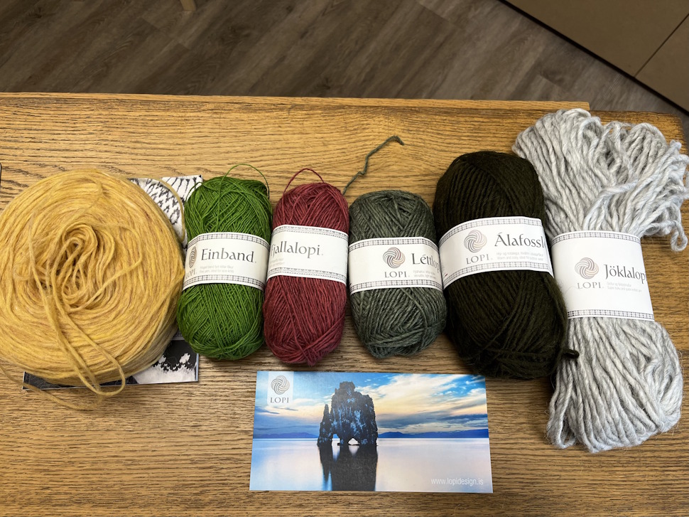 同じロピでもこれだけの種類がある。耐久性や風合いで使う糸を変えるそう