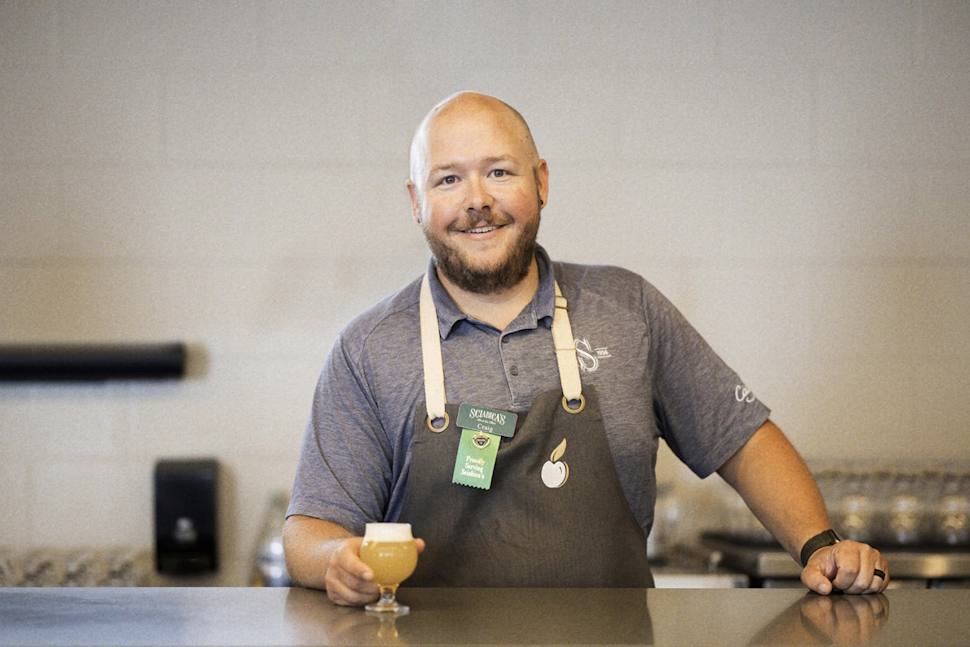 オイルマスターのクレイグさんはオイルだけでなく、クラフトビールも手掛けている