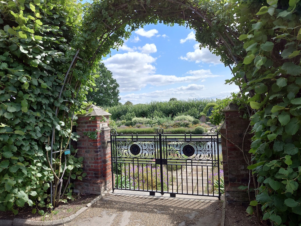 サンクン・ガーデン