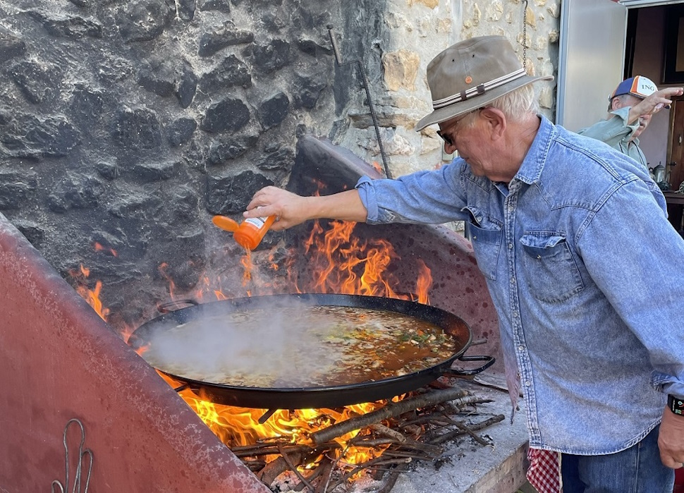 バレンシアでお父さんが腕を奮う料理がパエリア