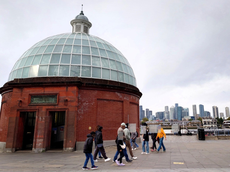 グリニッジ側のトンネル入口