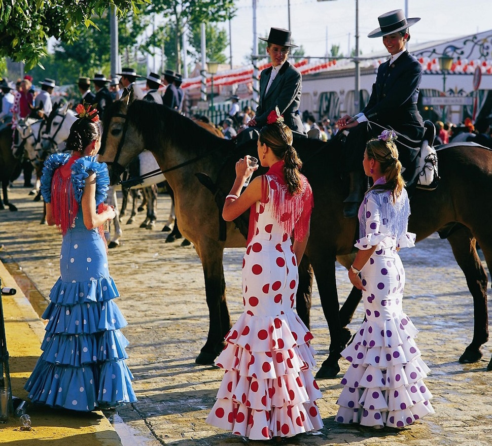 一度は行きたい明るく華やかなセビーリャの春祭り
