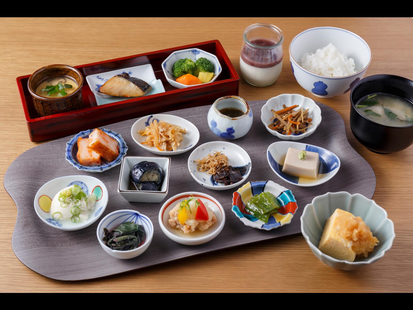 三井ガーデンホテルズ (プレミア含む)・sequence 流行る ペア宿泊券  