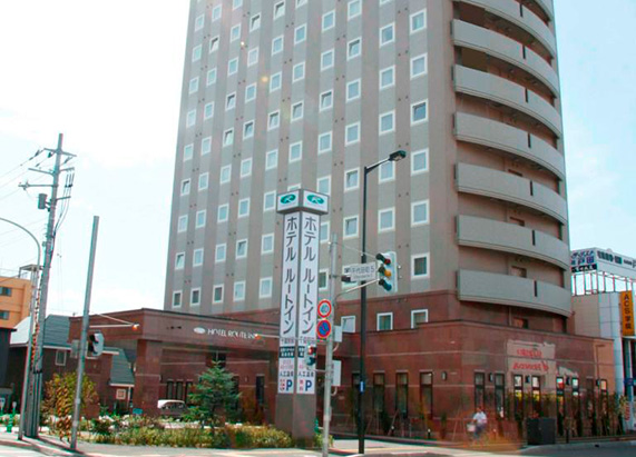 �h���{�݁@Hotels