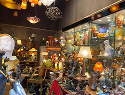 アンティークの宝庫!