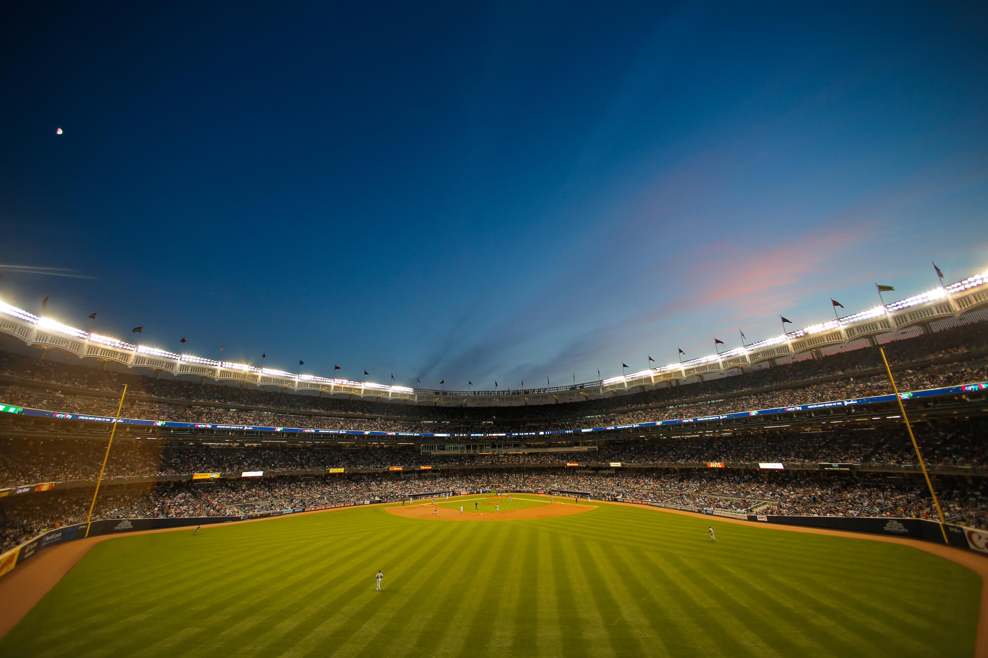 ニューヨーク・ヤンキース観戦ツアー（FIELD MVP/1階内野側席 MVP ベンチエリア又はバックネット裏）