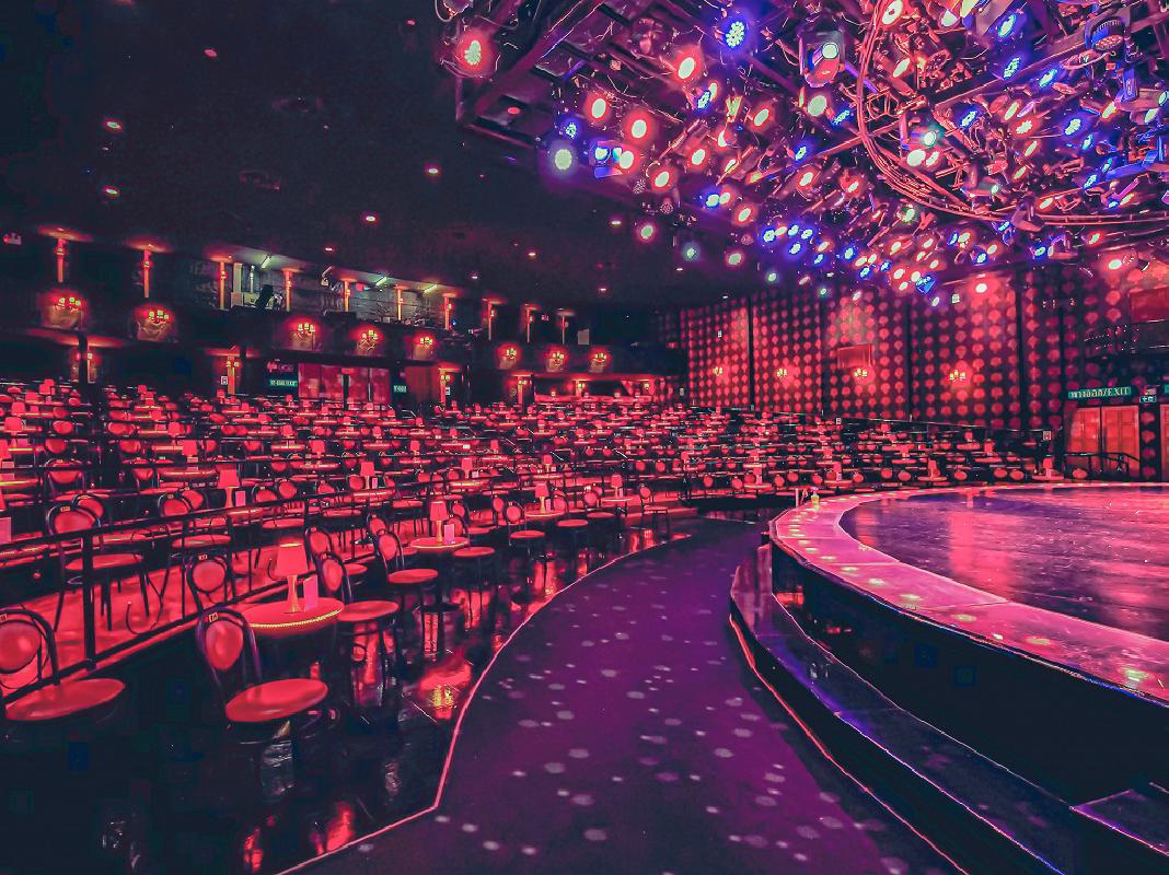 【ツアー】選べる夕食＋「カリプソ」キャバレーショー（日本語ガイド付き）