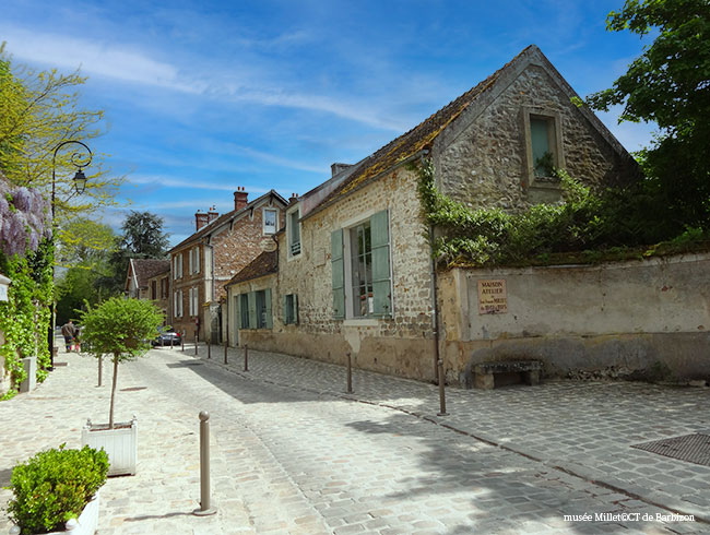 のどかな田園風景が広がる村 バルビゾンへ立寄ります